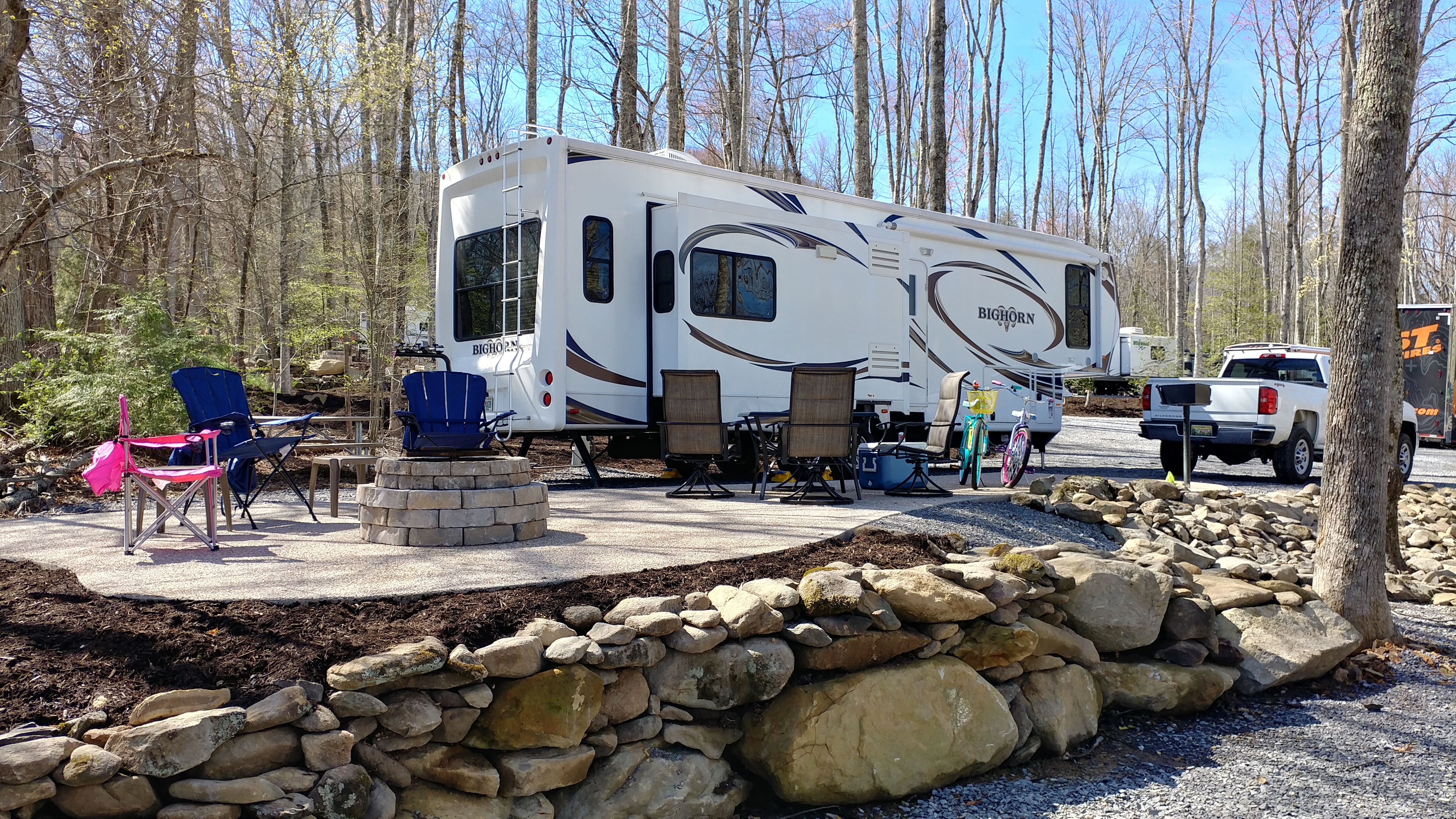 Cosby, Tennessee RV Camping Sites Gatlinburg East / Smoky Mountain KOA Holiday