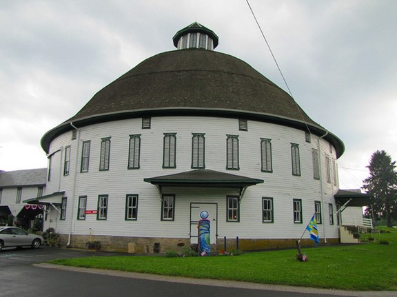 Historic Round Barn and Farm Market