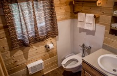 Great Falls Montana Camping Photos Koa Deluxe Kottage Bathroom