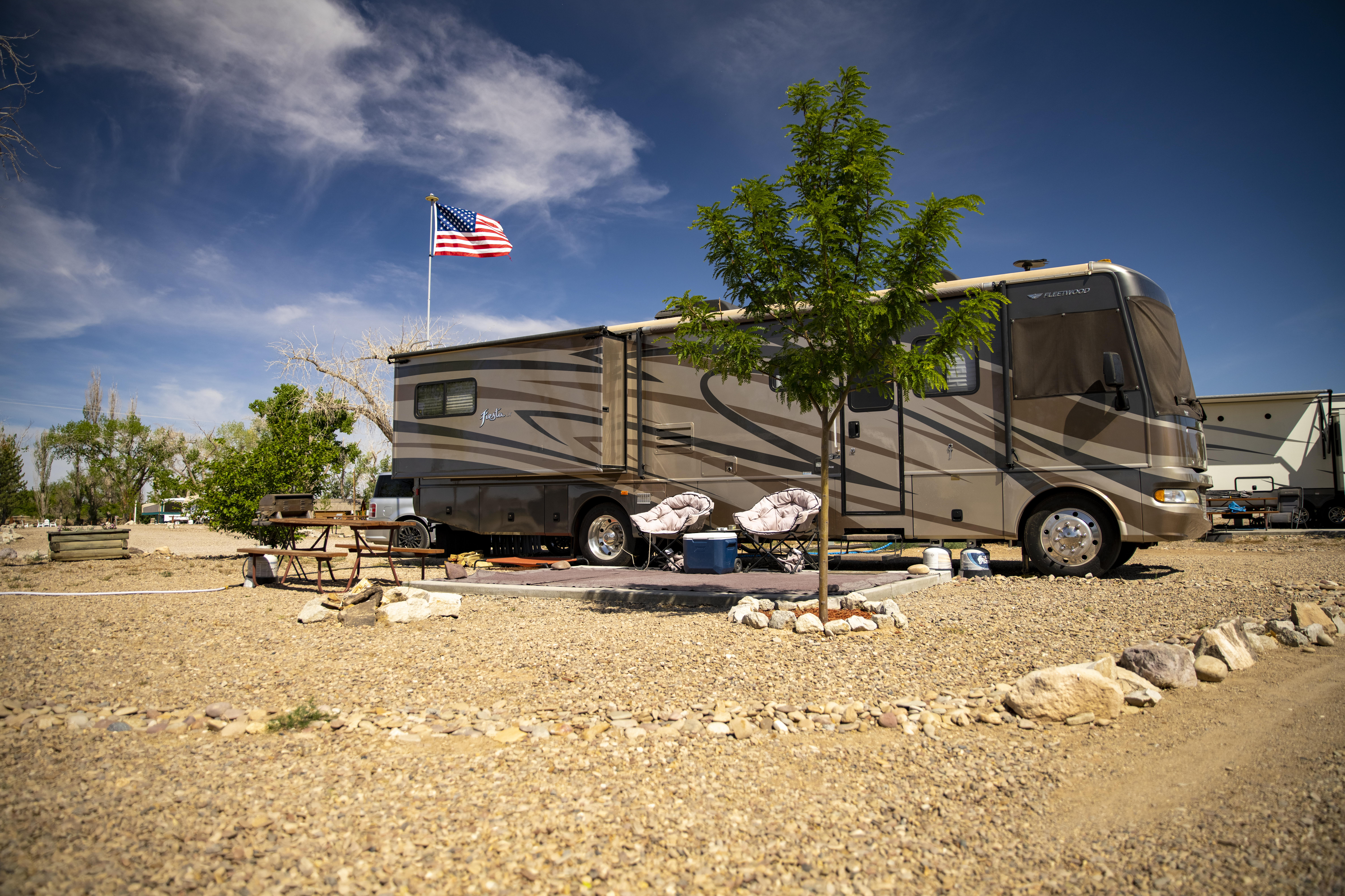 Pull Thru, 50/30/20 Amps, Full Hookups Pictures Green River KOA