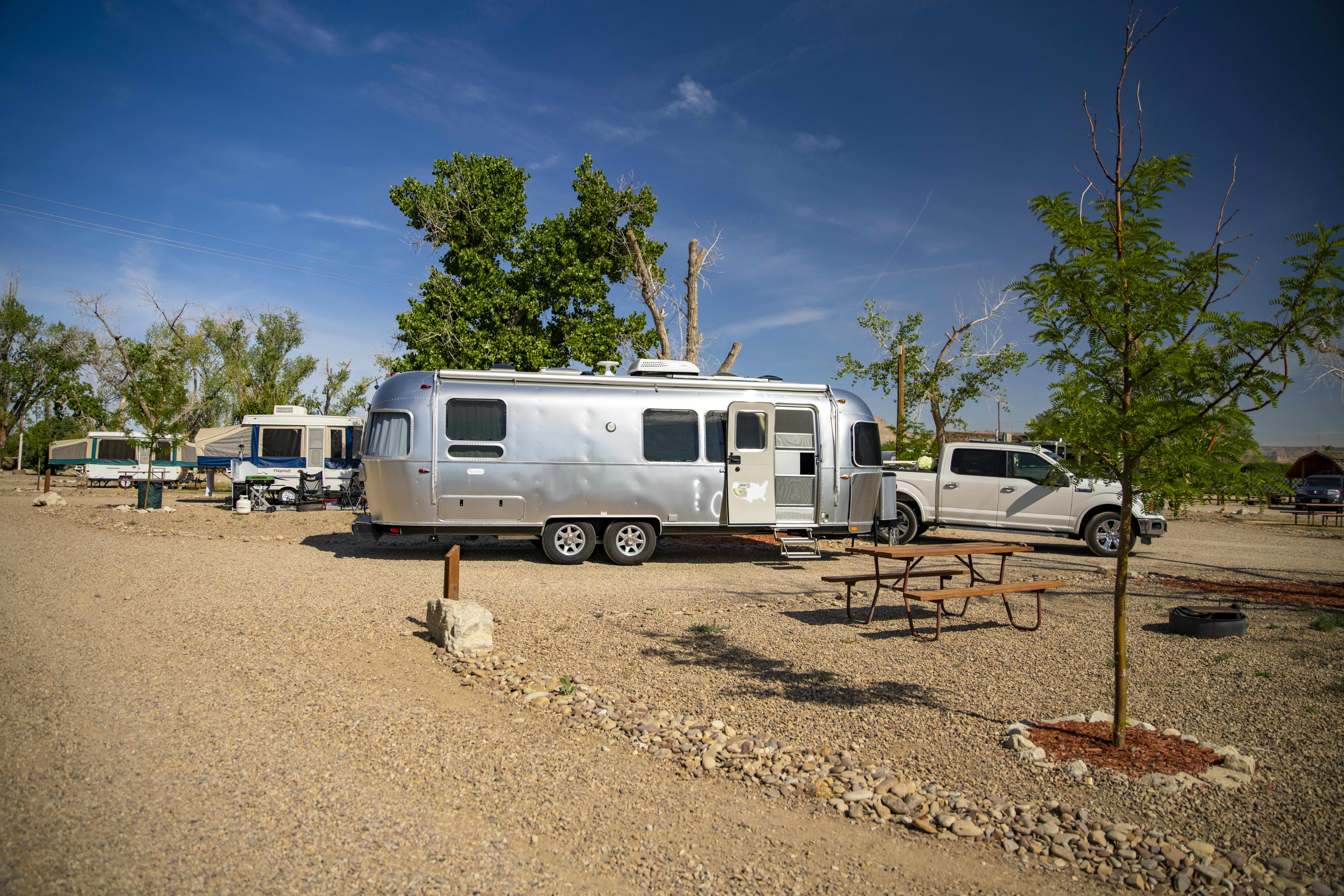 Pull Thru, 50/30/20 Amps, Full Hookups Pictures Green River KOA