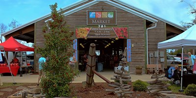 Coastal Alabama Farmer And Fishermen's Market