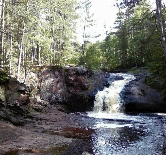 Amnicon Falls (1.2 hrs)