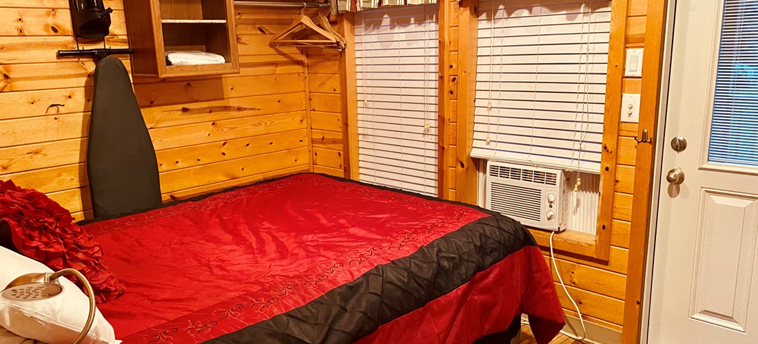Solar II - Apple Orchard
Master Bedroom