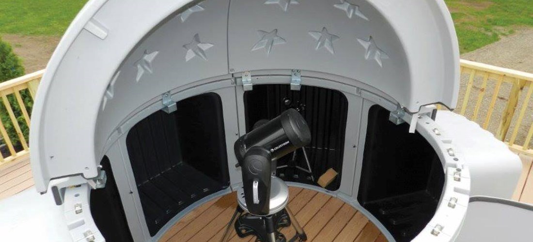 Astronomy Lodge pod with telescope