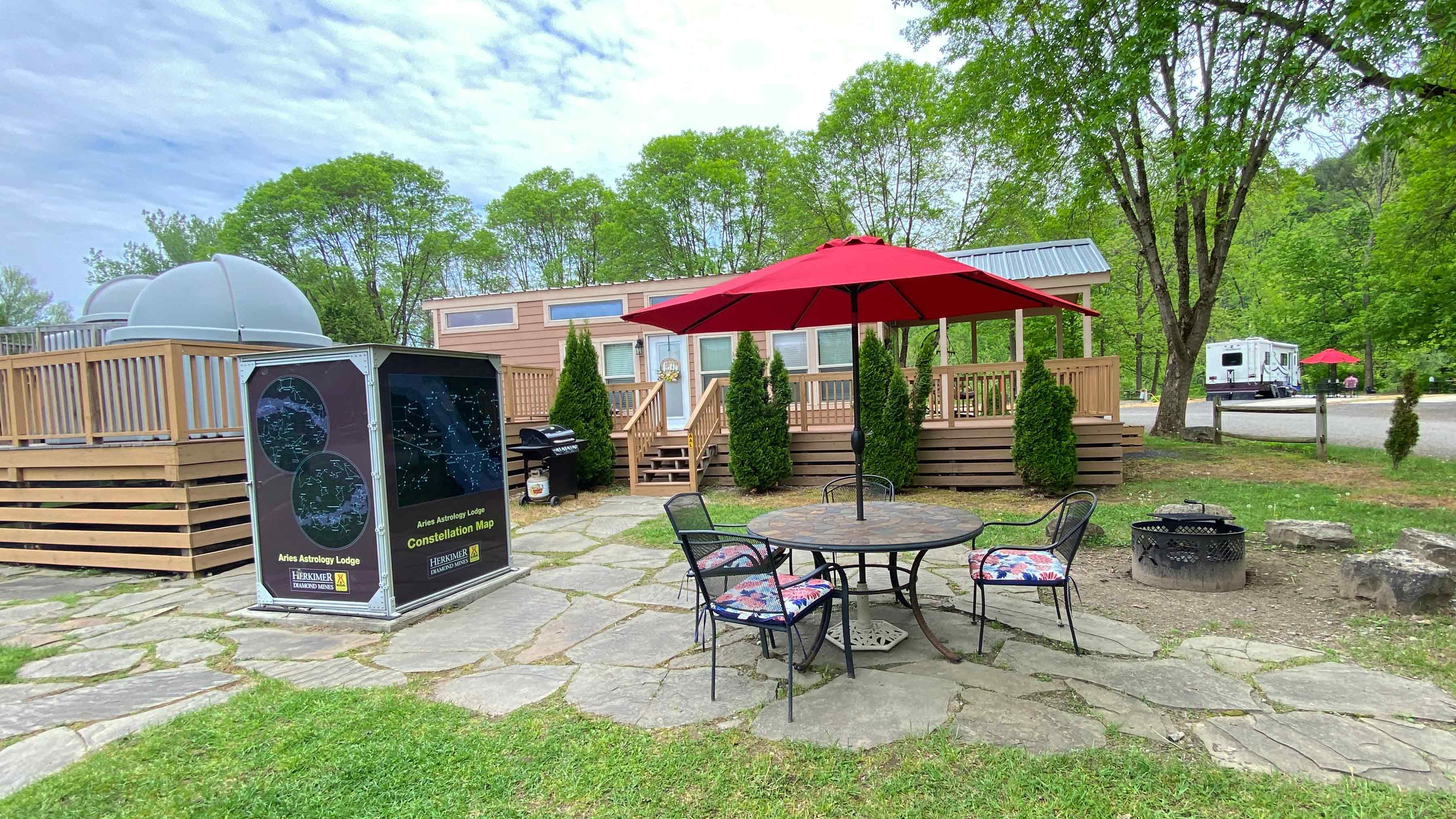 Herkimer, New York Lodging Herkimer Diamond KOA Resort