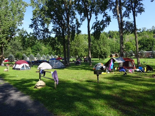 Herkimer, New York Tent Camping Sites Herkimer Diamond KOA Resort