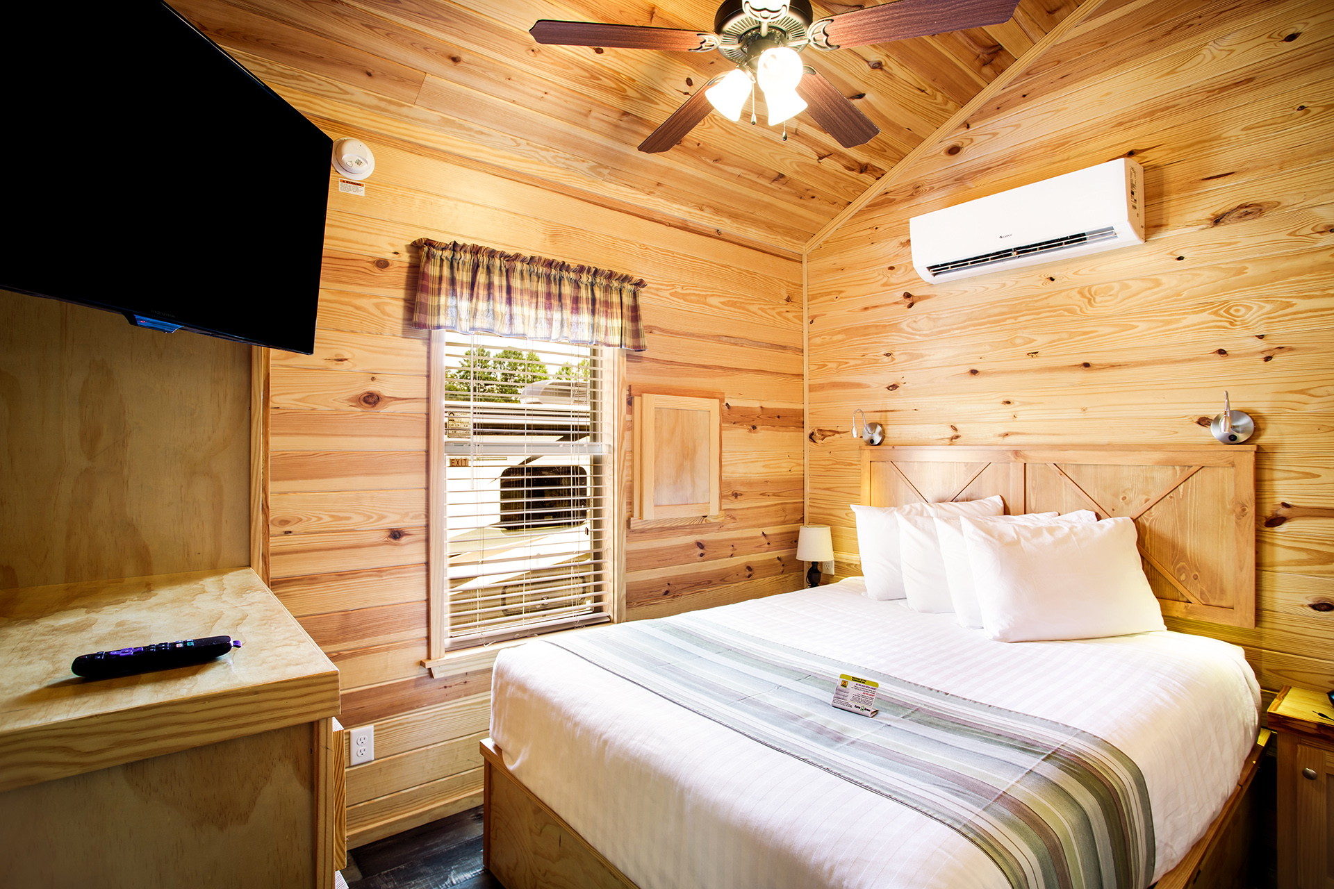 Deluxe Cabin, 2 Room