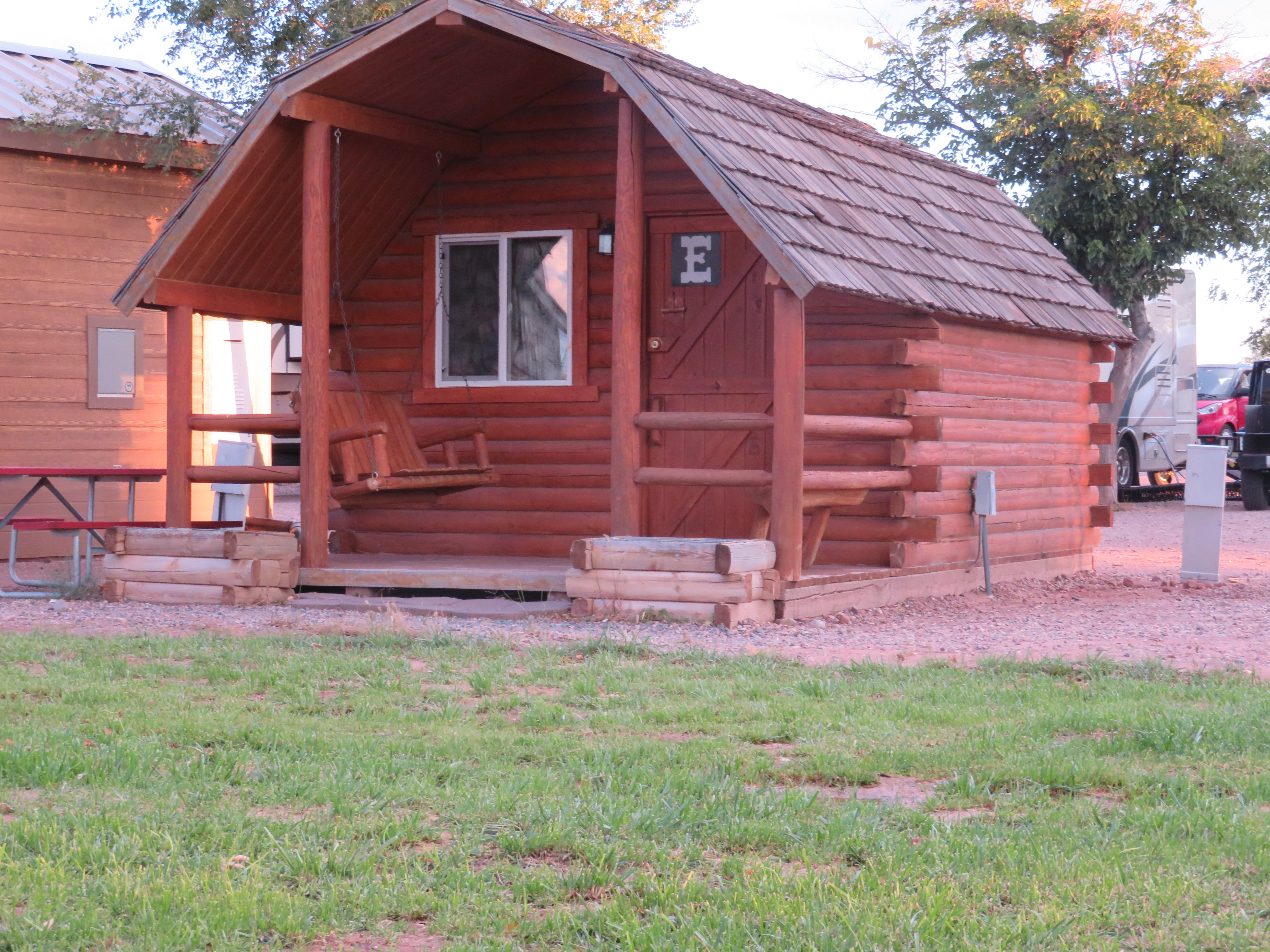 Camping Cabin (Full Bath with Shower) Pictures Holbrook / Petrified