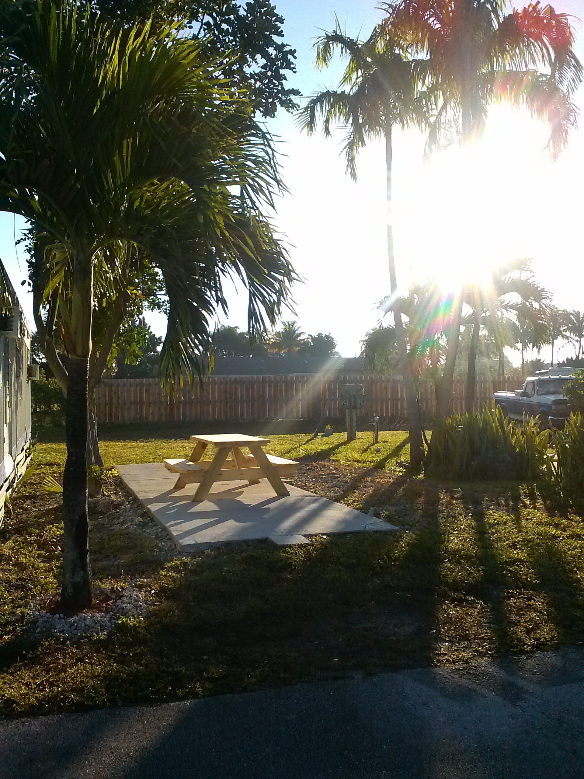 Hollywood KOA - Photo 3