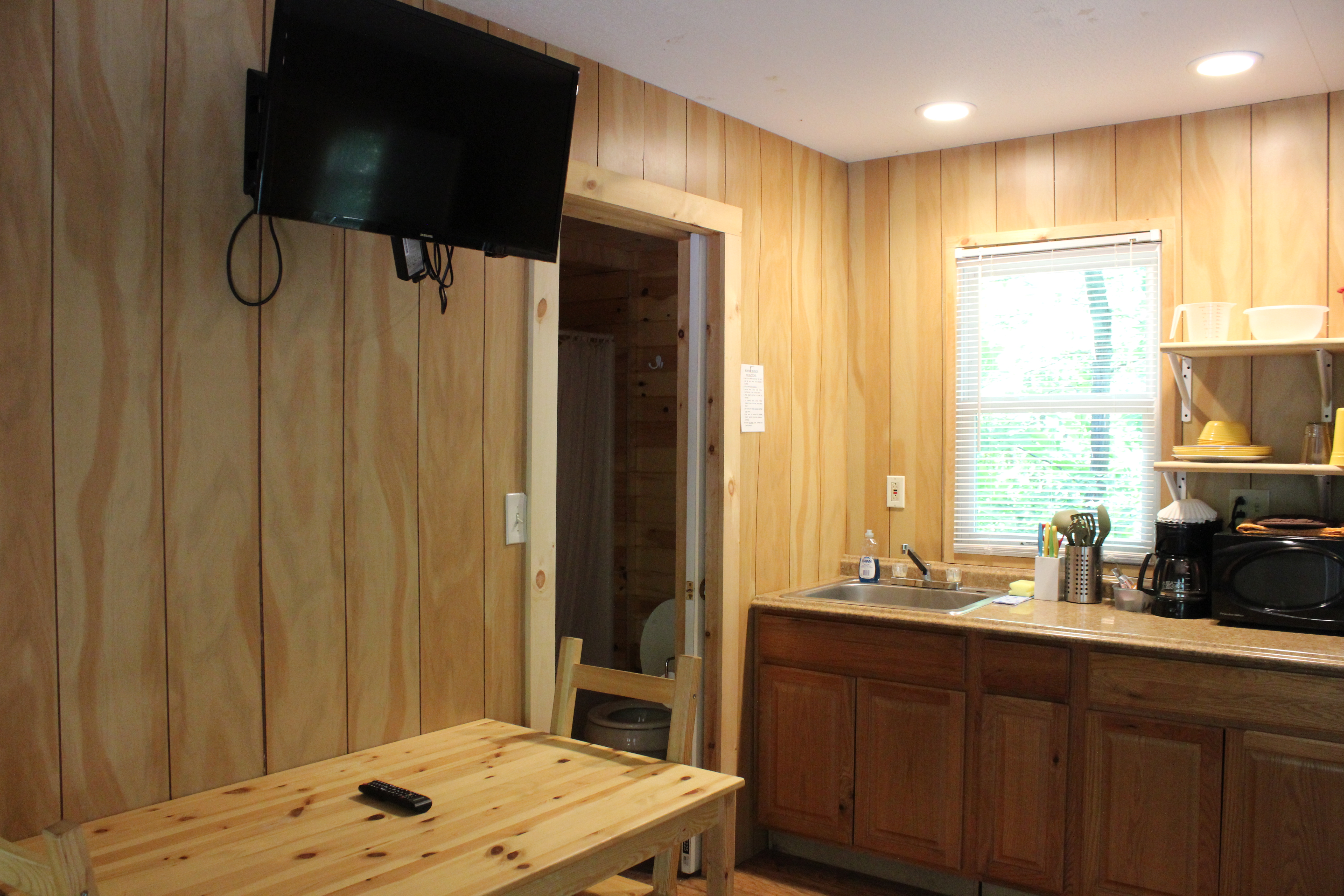 Deluxe Cabin Lodging in Honesdale, PA & the Poconos KOA