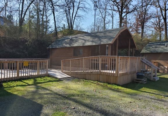 Deluxe Cabin - Camping Cottage
Accessible - Sleeps Three