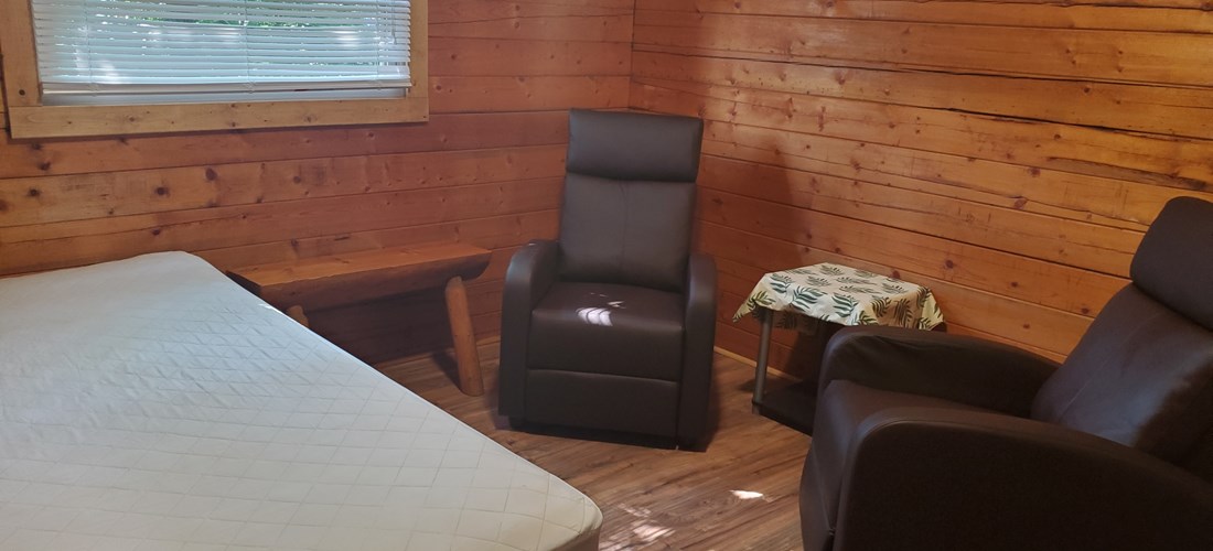 Inside - Cozy Cabin for Two (KK4)