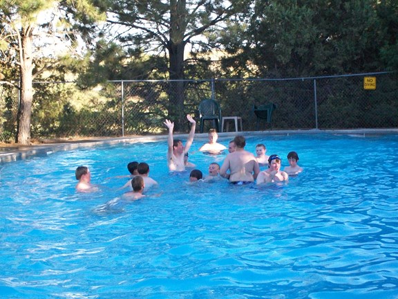 Heated Swimming Pool (Memorial Day - Labor Day)