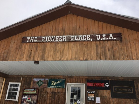 The Pioneer Place - Amish General Store