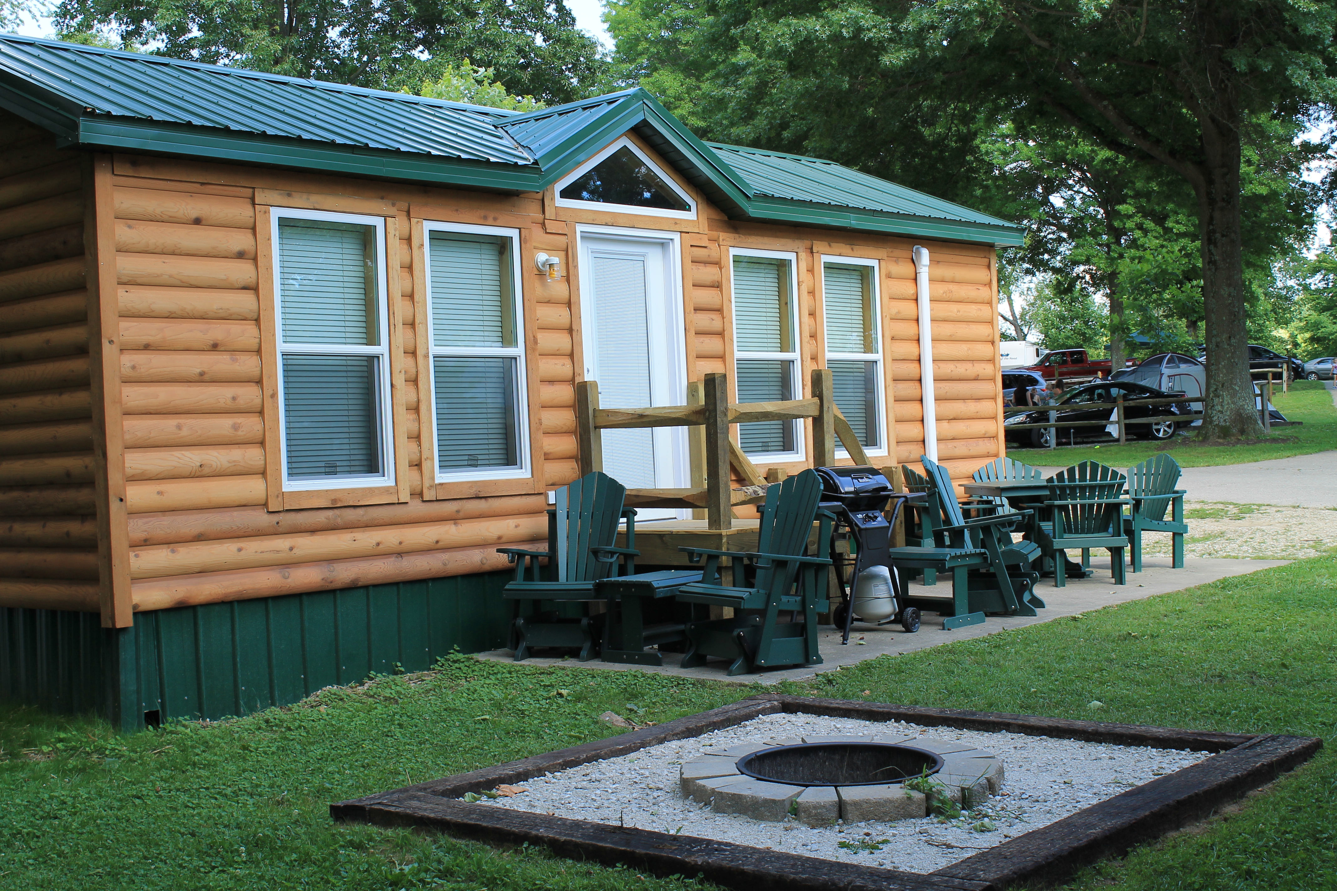 Milton, West Virginia Lodging Huntington / Fox Fire KOA Holiday