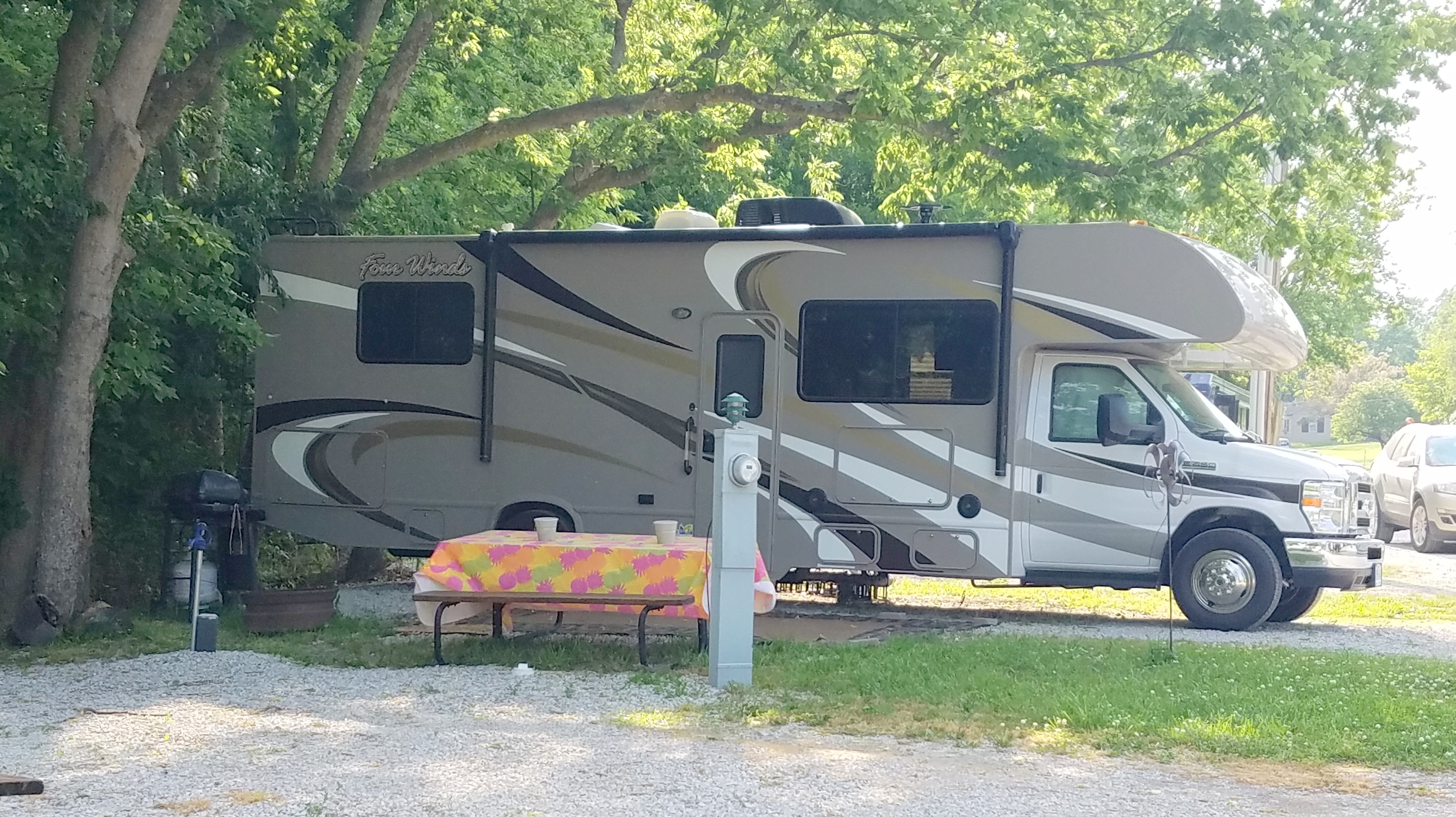 Oak Grove, Missouri RV Camping Sites Kansas City East / Oak Grove KOA