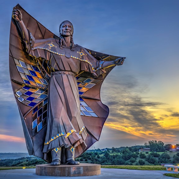 Dignity of Earth and Sky Statue