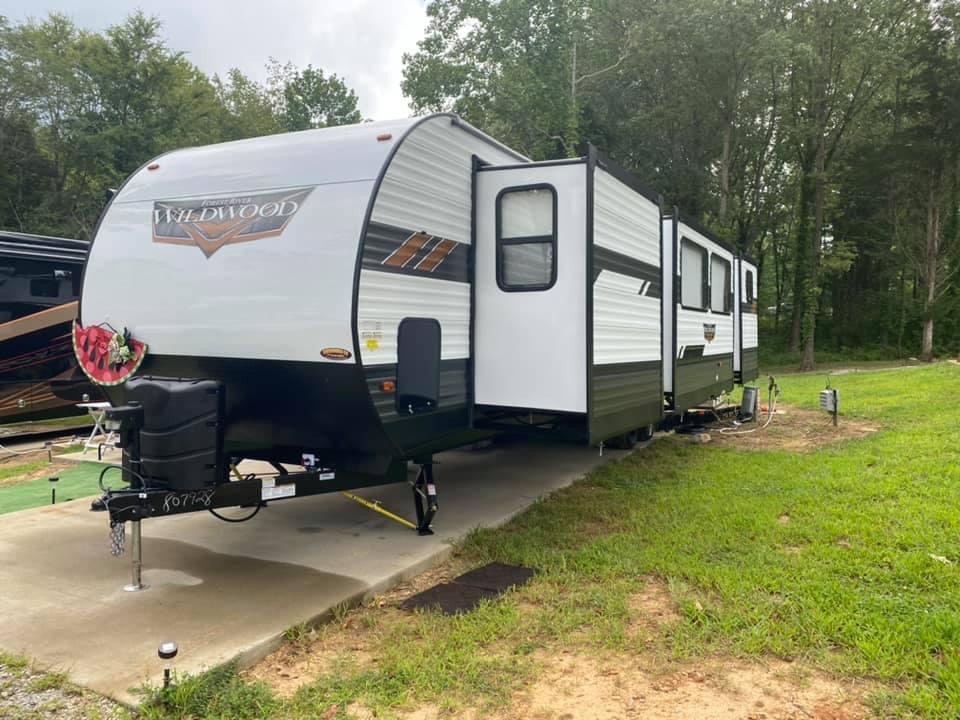 501-507 Deluxe Patio Back in