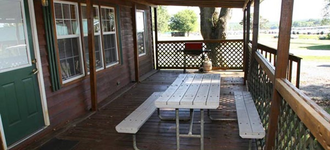 Fort Deck: Enjoy Views of Lake Barkley and Fishing at Kentucky Lakes