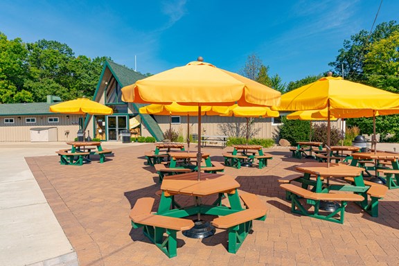 Plan a trip to Waunakee, Wisconsin