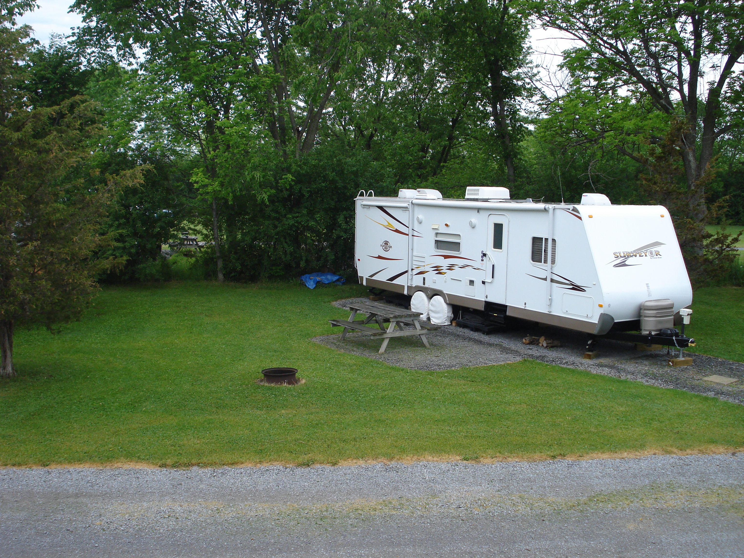 Individual Tent Site, Water & Electric, Grass Tent Pad Pictures 1000