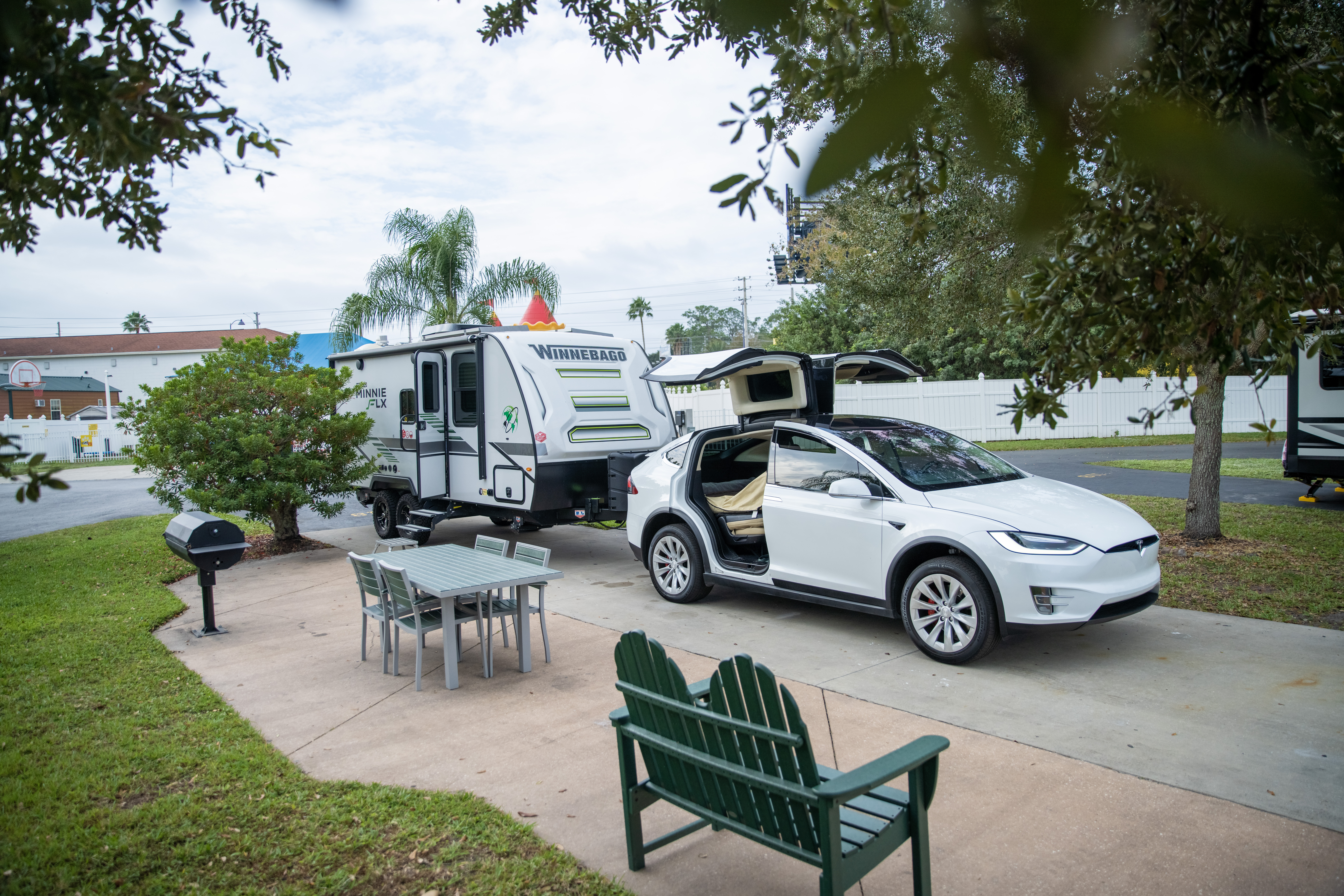 Pull Thru, 50 Amps, Full Hookups, KOA Patio ® Electric Vehicle (EV