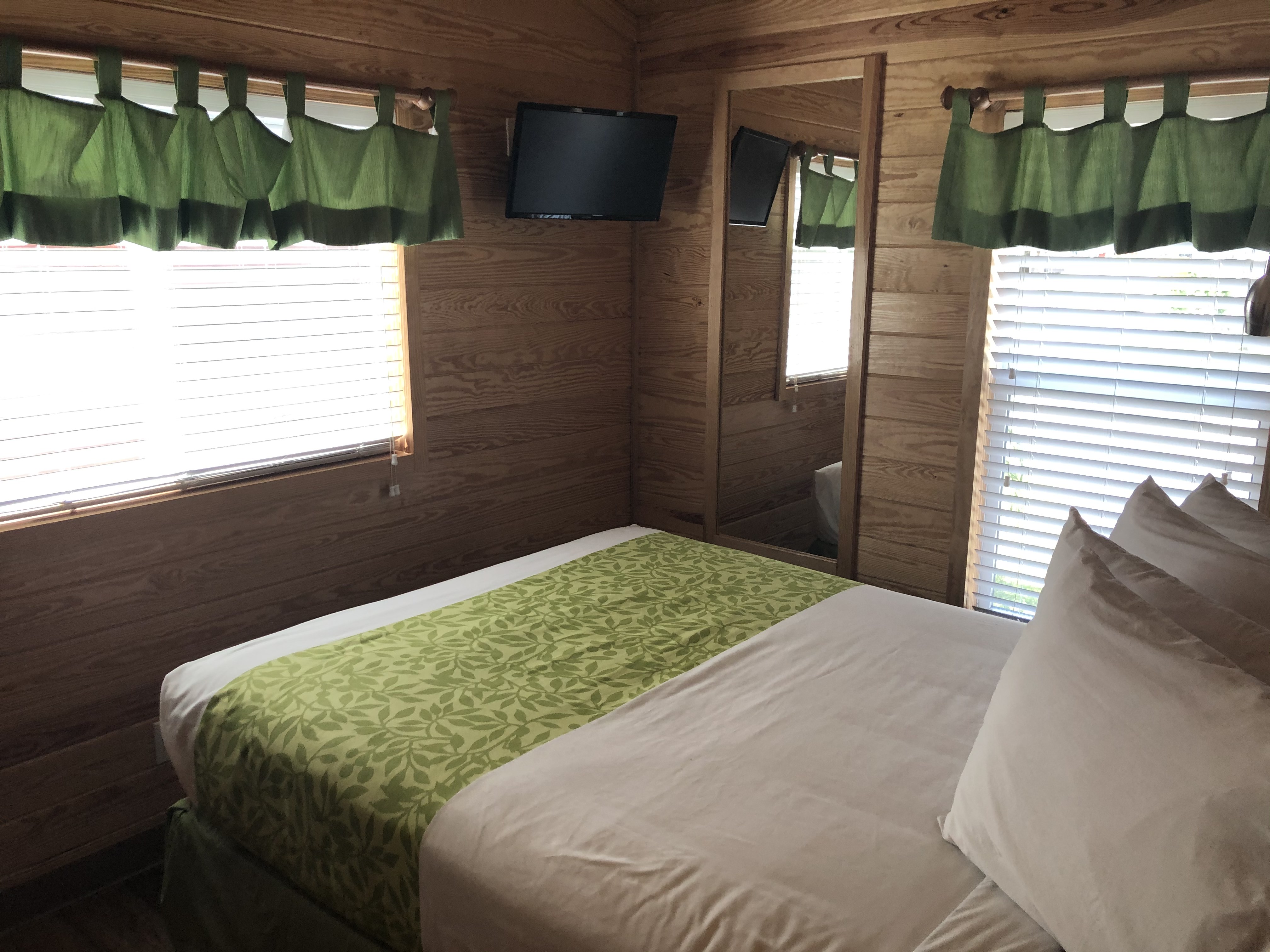 Queen bedroom