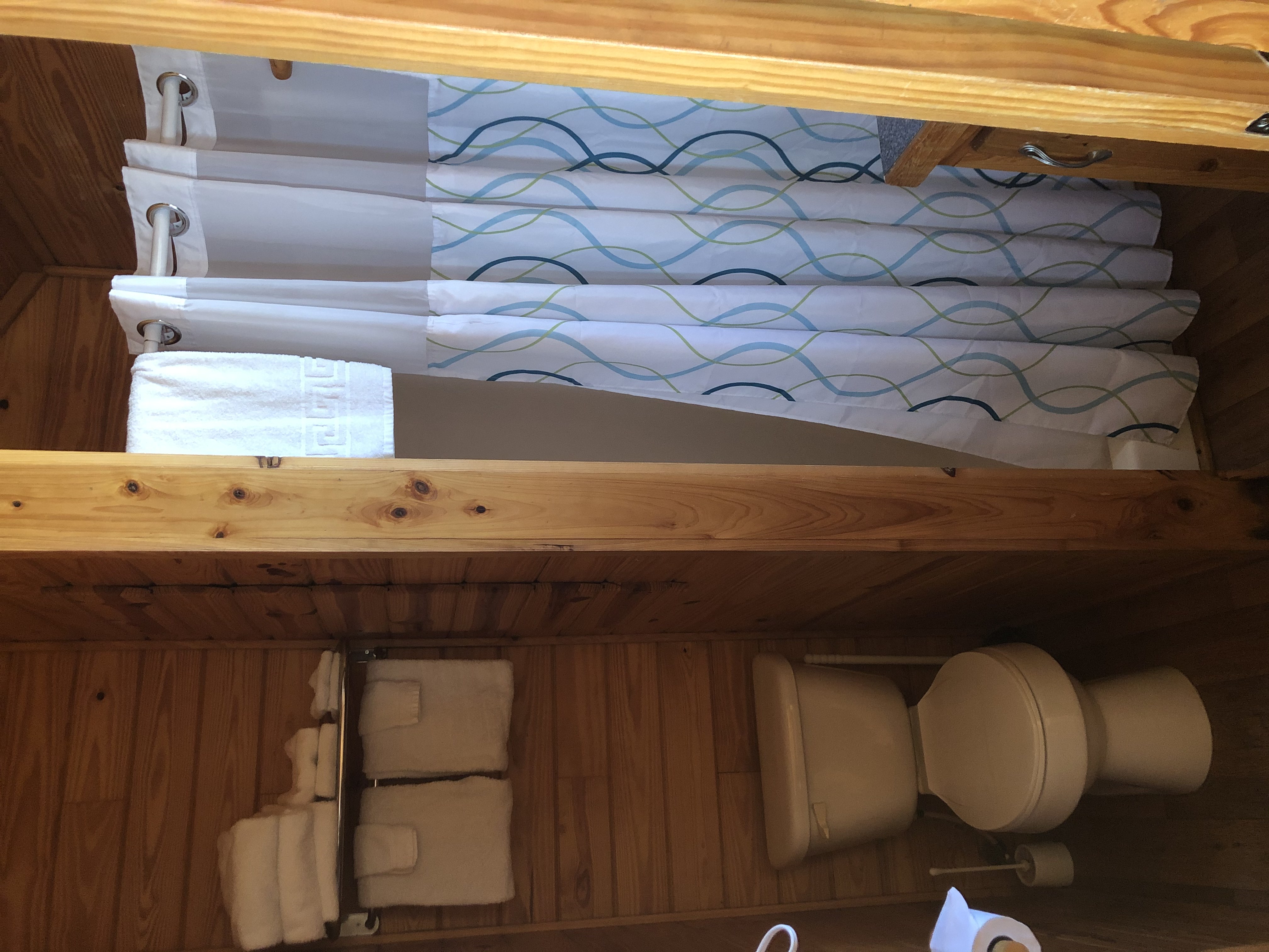 Deluxe Cabin Bathroom