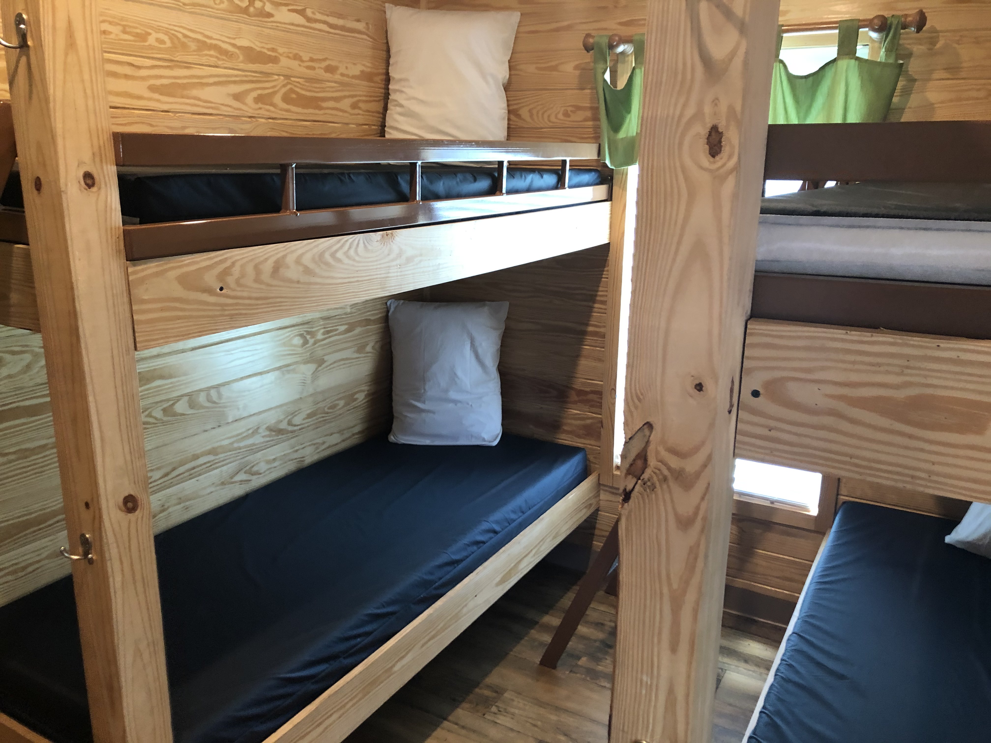 Deluxe Cabin bunk room 1