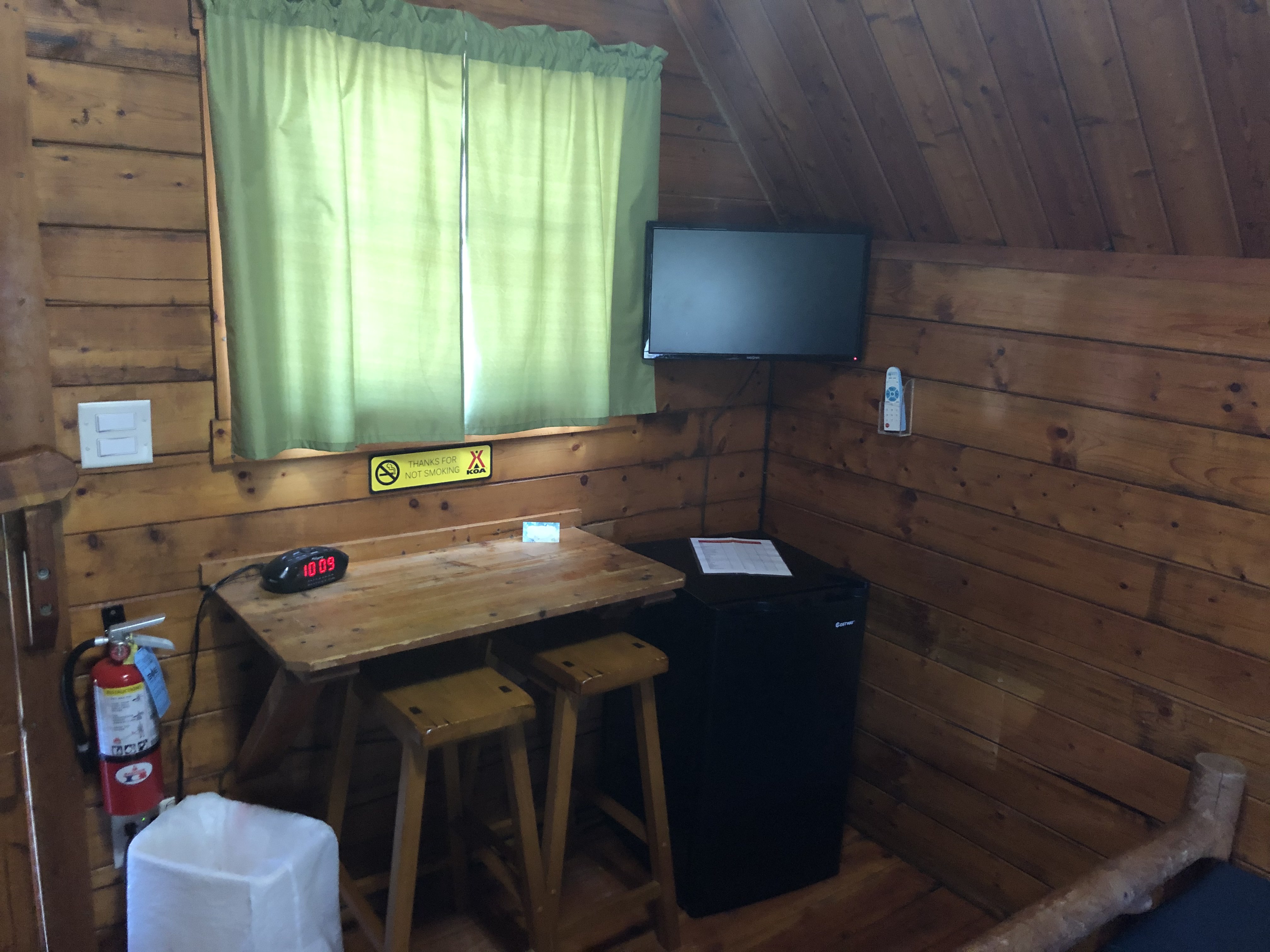 Camping Cabin with tv, mini fridge, a/c