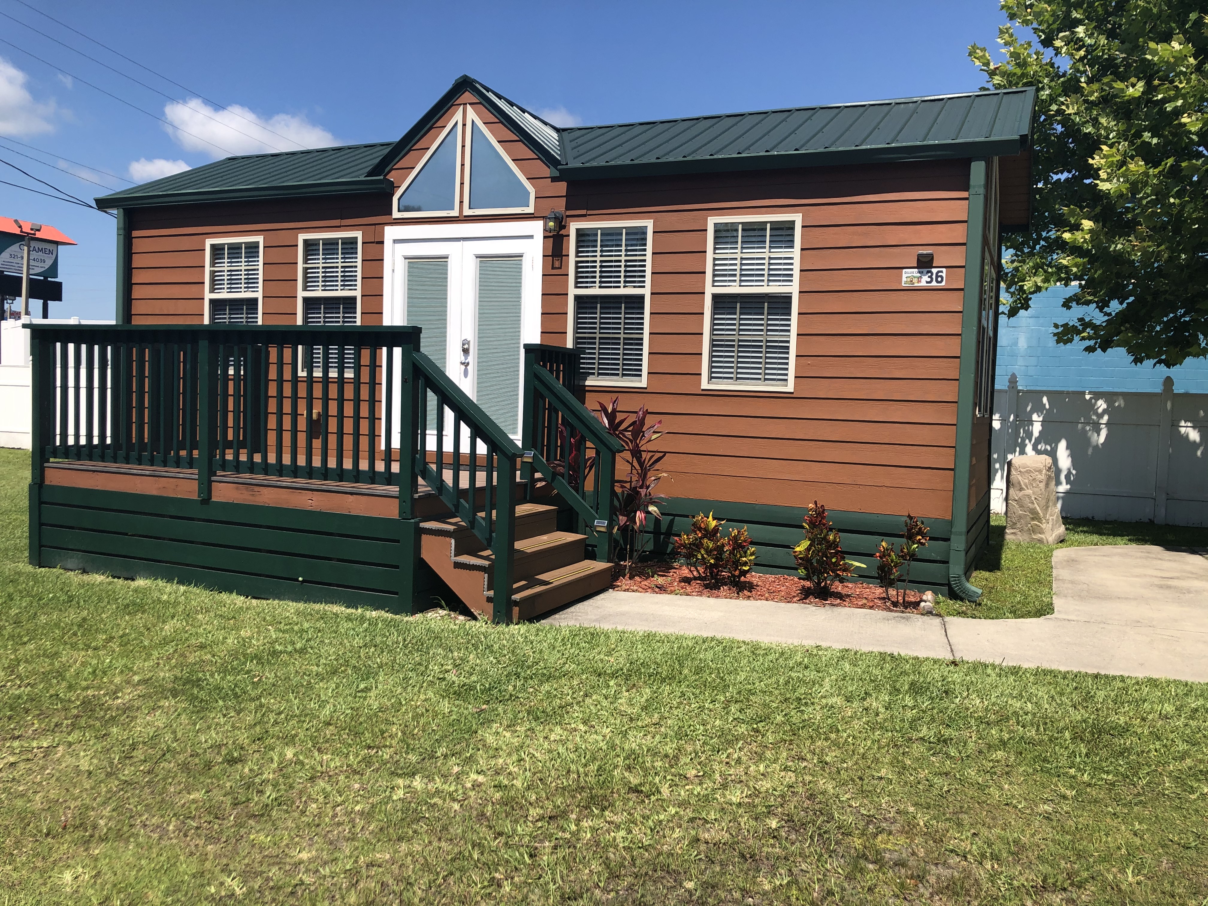 Deluxe Cabin 36