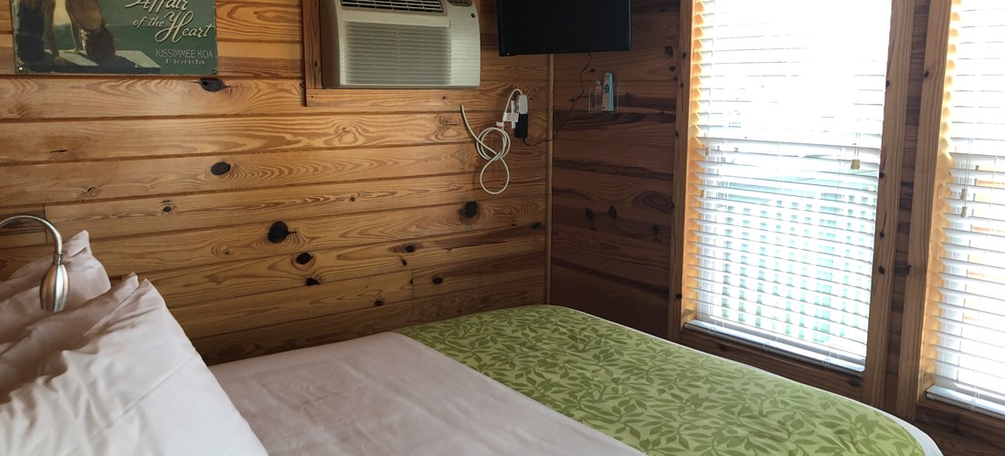 HC w/ loft queen bedroom