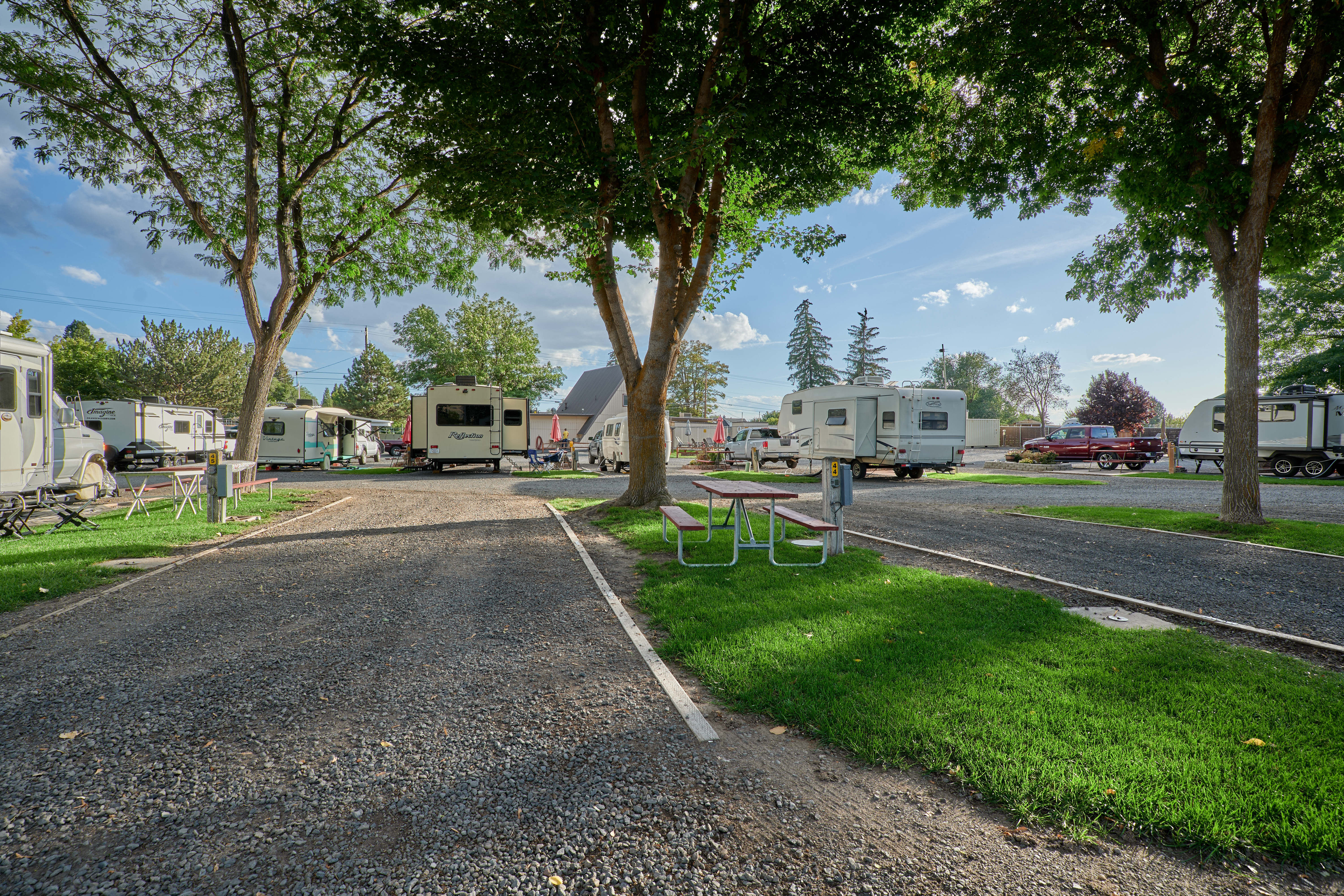 Motorhome FHU/Pull Thru