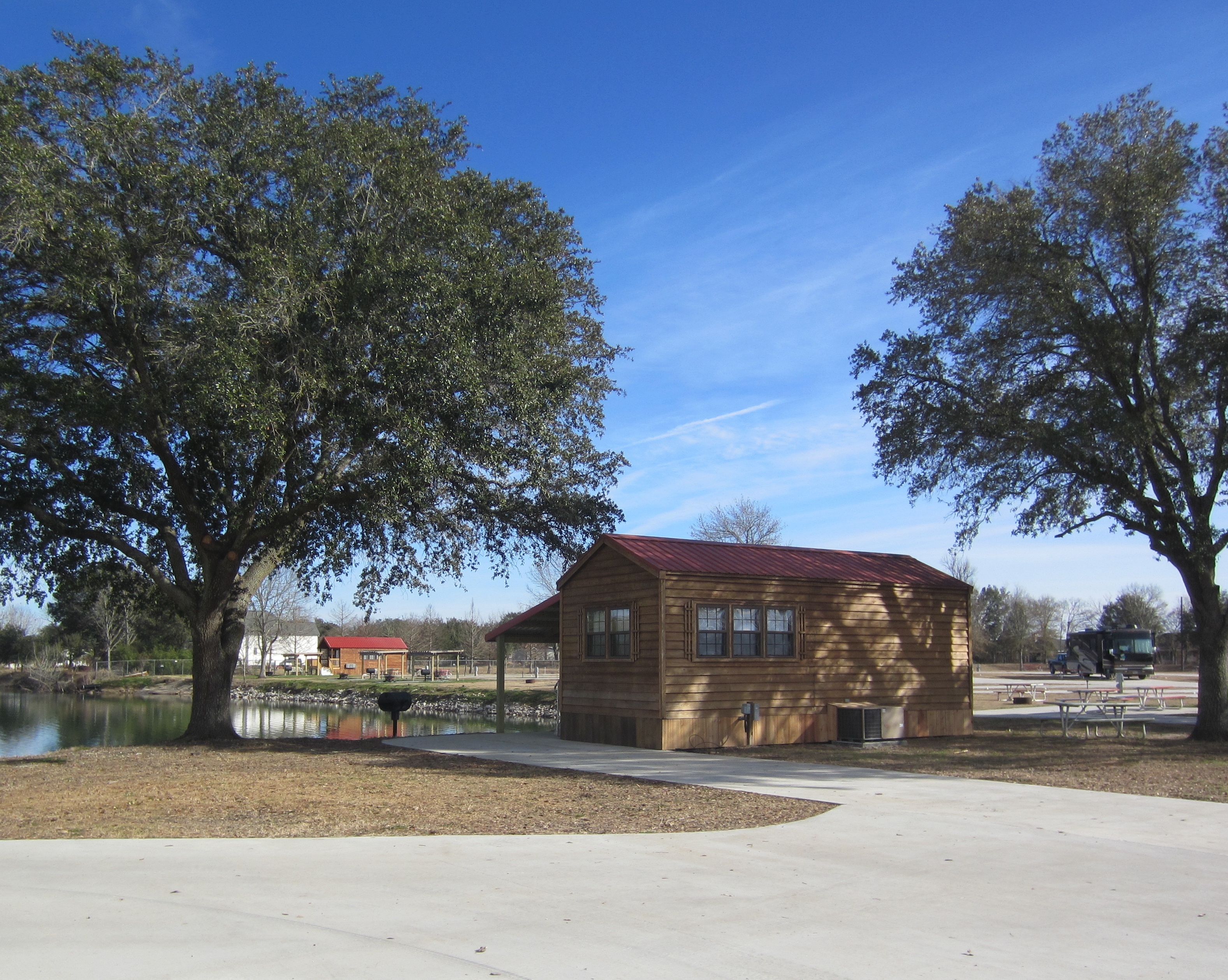 Vacation Rental (Full Bath with Shower), Patio w/Bathroom Pictures