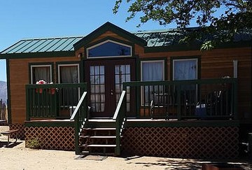 Deluxe Cabin Outside Bunk Option