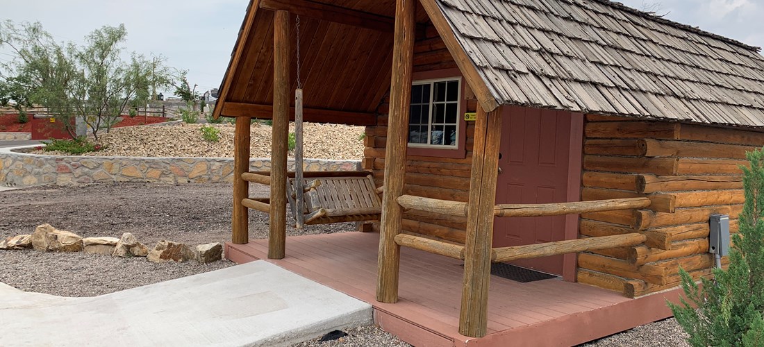 Cabin 1 Offers an Accessibility Ramp