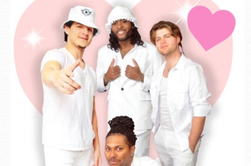 BOY BAND REVIEW Photo