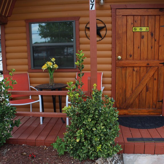 Plan a trip to Cameron, Texas