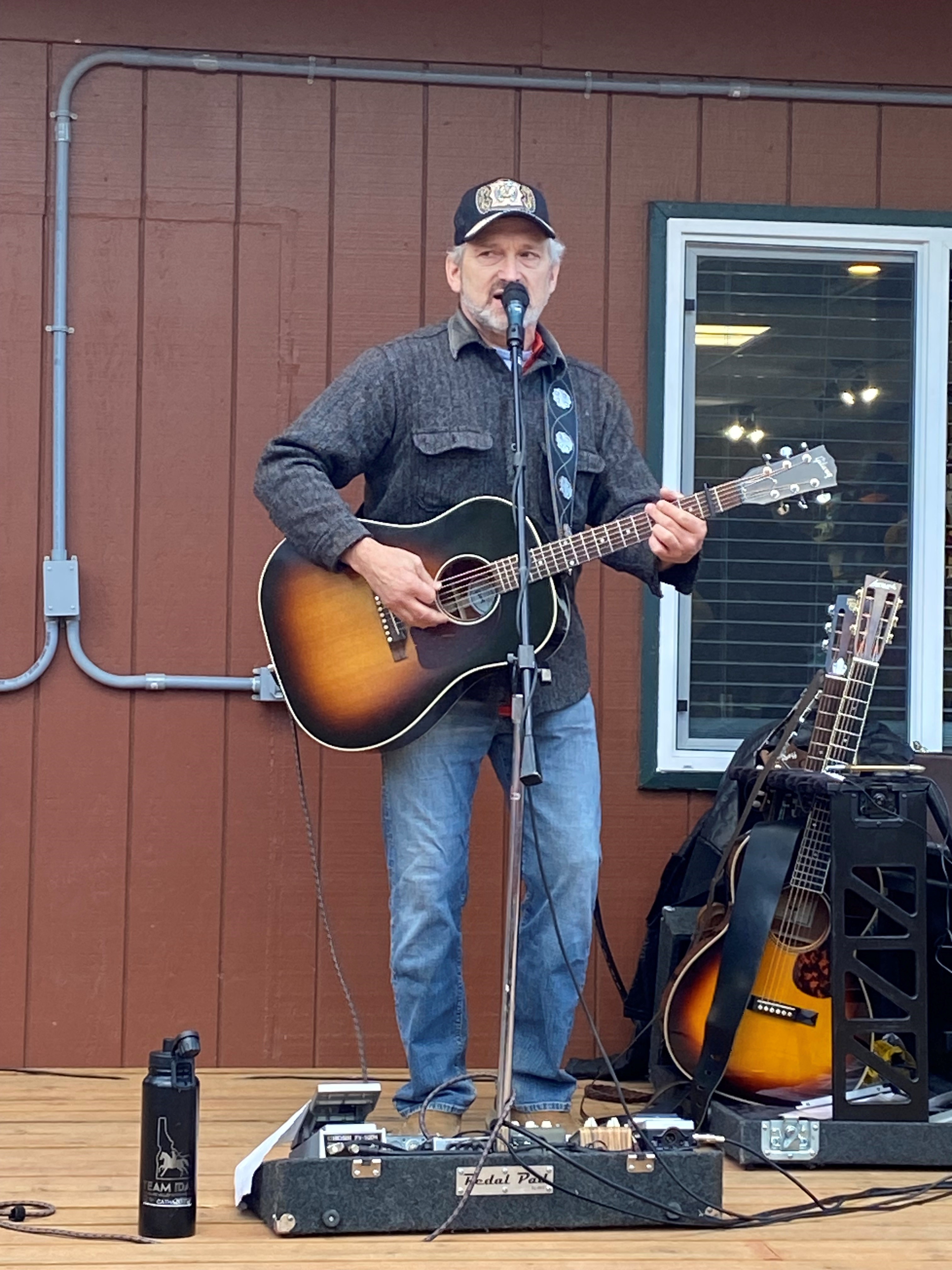 Live Music & CareCamps Fundraiser Photo
