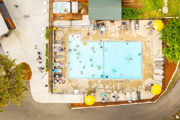 Plan a trip to Lakeland North, Washington