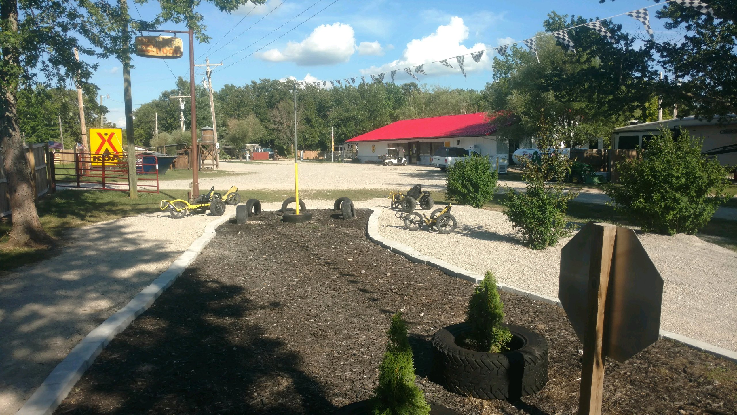 Lebanon, Missouri Camping Photos | Lebanon / Bennett Spring KOA Holiday - Main photo