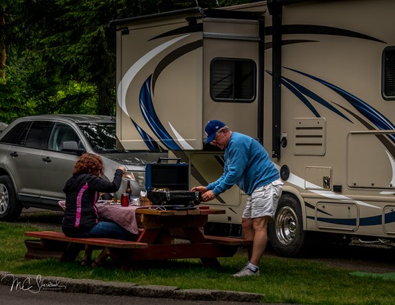 Create camping memories while relaxing and playing in the beauty of nature - only minutes away from the Pacific Ocean