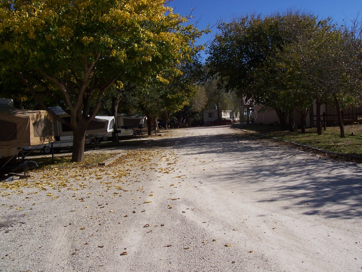 Camping Cabin (No Bathroom) Pictures Lubbock KOA Journey Campground (Lubbock Camping)