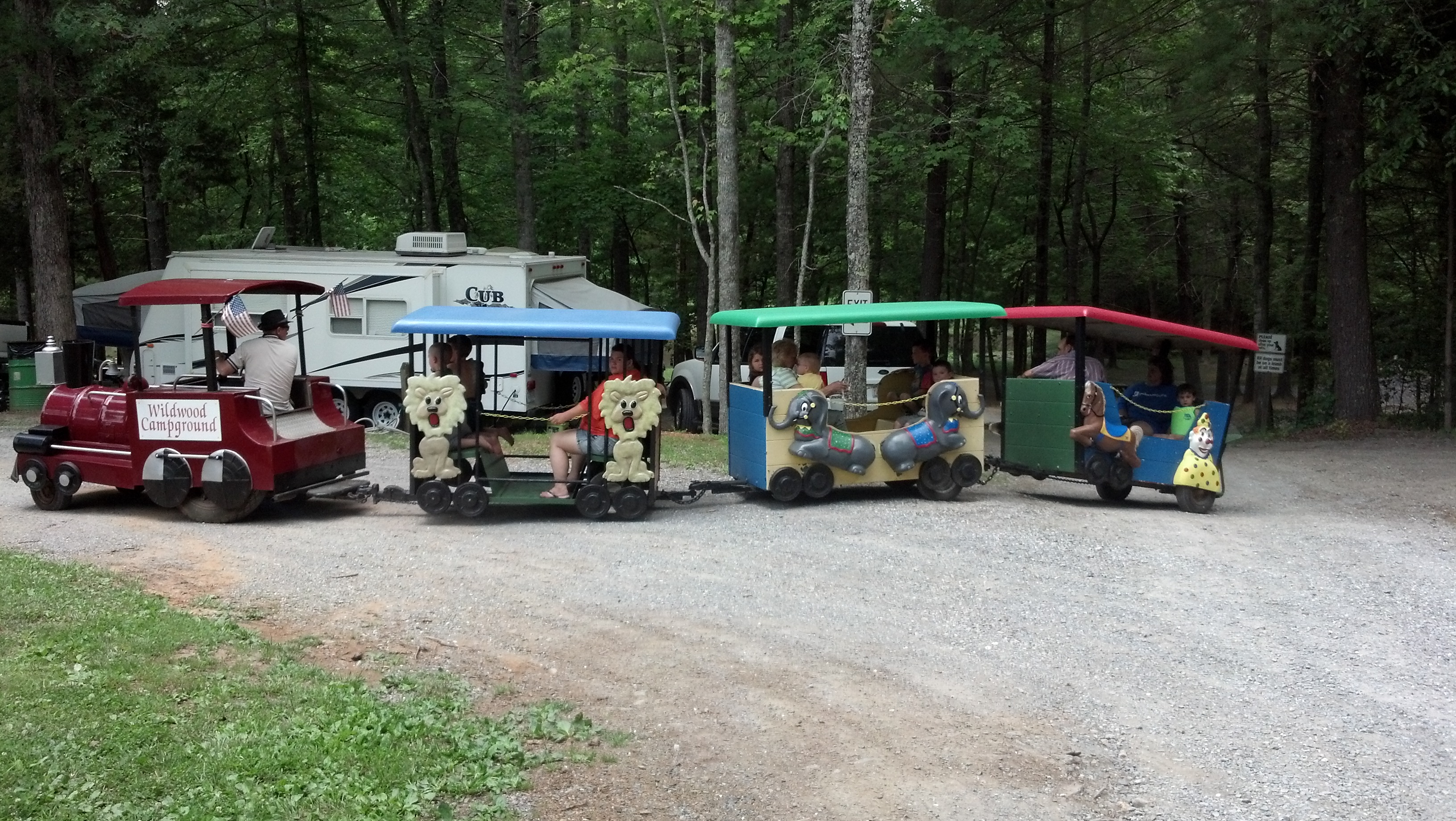 Lynchburg / Blue Ridge Parkway KOA Holiday RV Campground in Monroe, VA