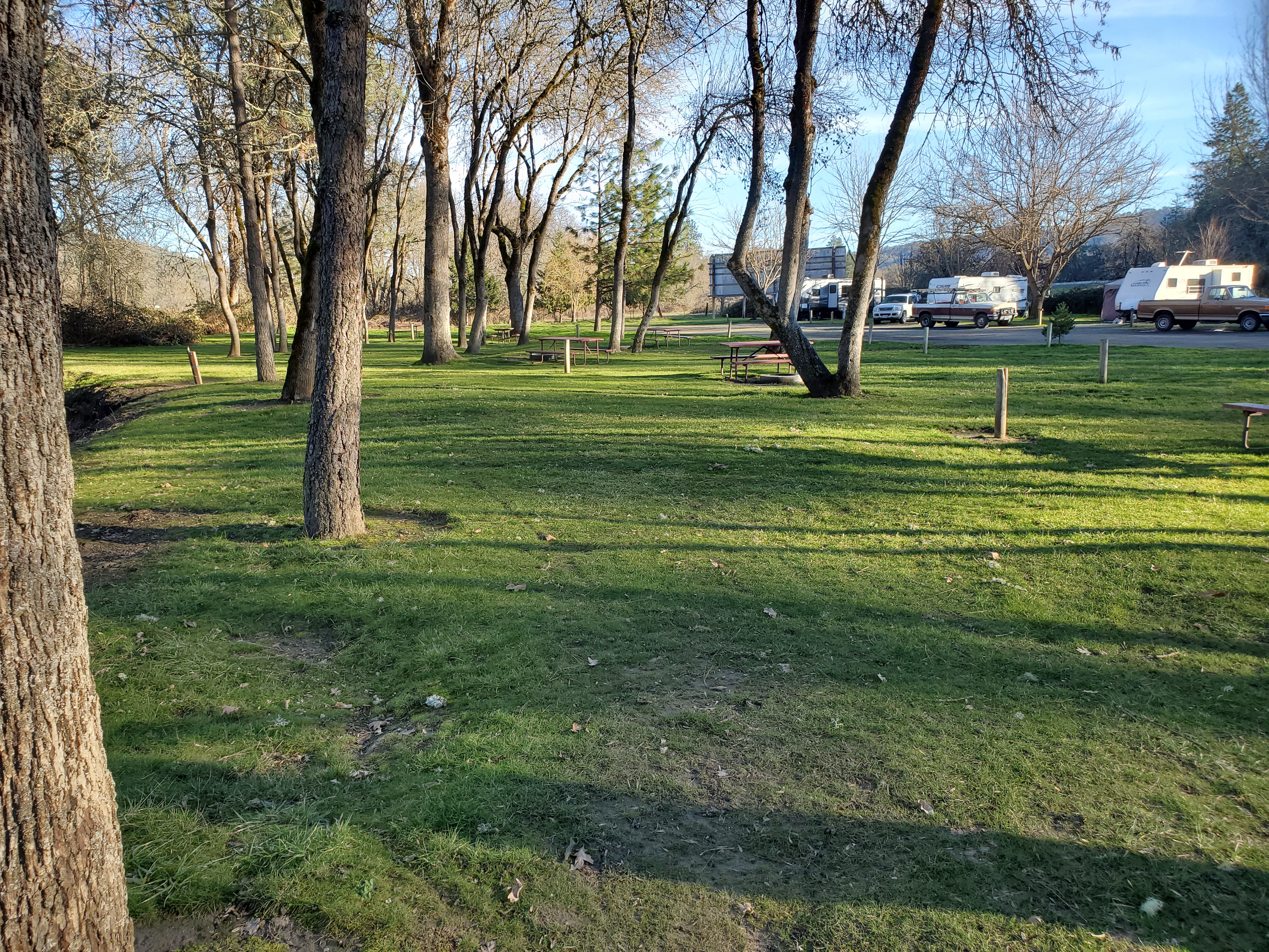 Campsites in Medford, Oregon Tent and Cabin Camping KOA