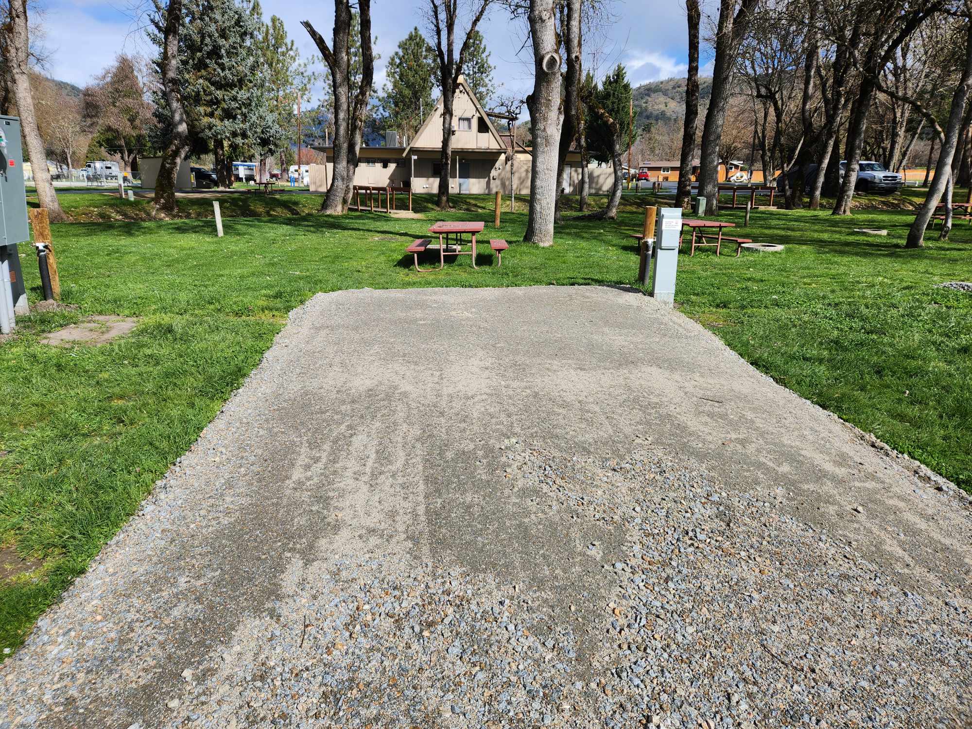 Campsites in Medford, Oregon Tent and Cabin Camping KOA