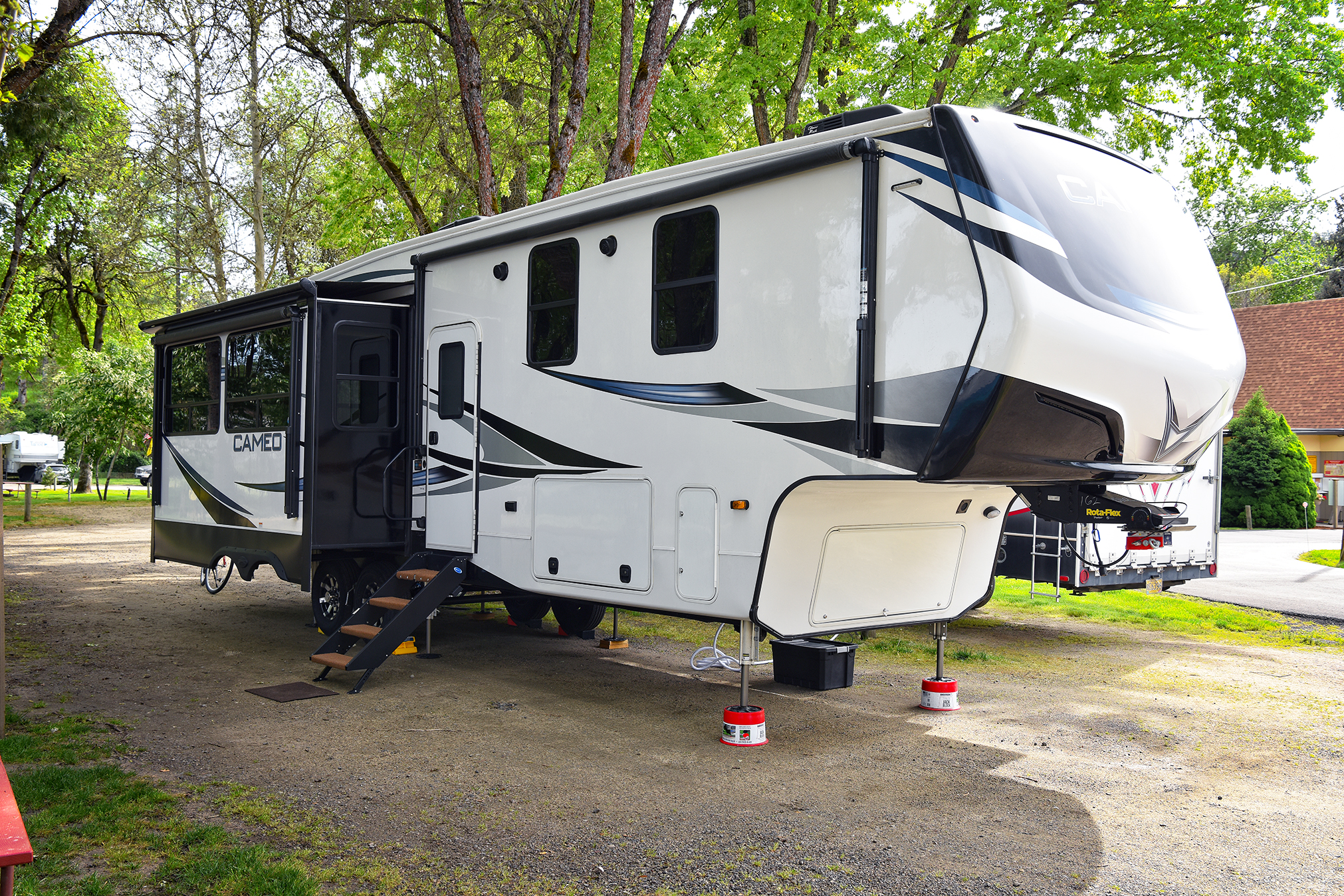 RV Park Sites Near Gold Hill, Oregon Southern Oregon KOA