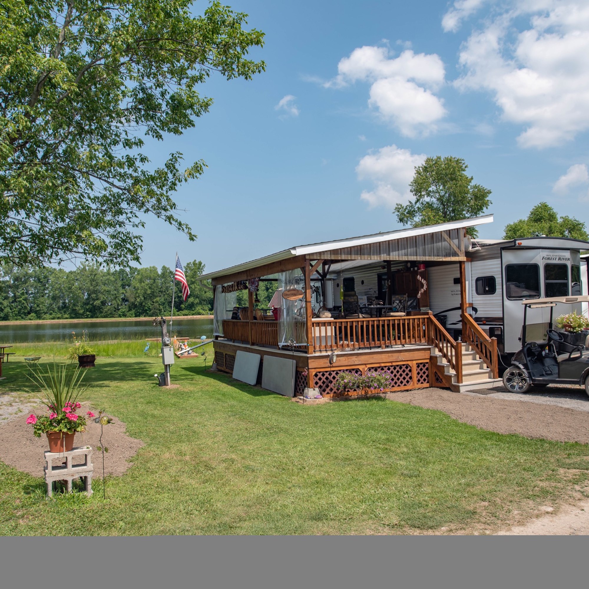 Medina, New York Extended Stay Sites Medina / Wildwood Lake KOA Holiday