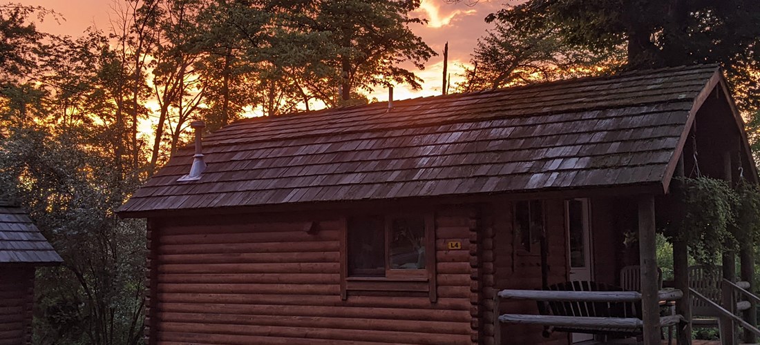 Lodge 4 side/sunset